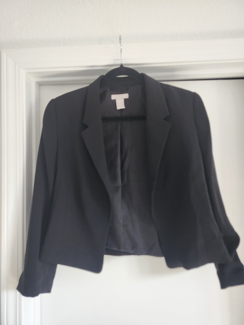 H&M Black Cropped Women's Blazer Jacket Size Small